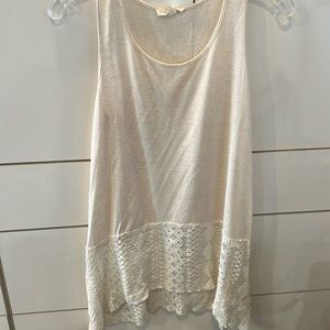 Great oversized top for summer.